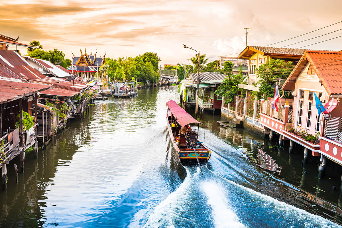 Bangkok Canals by Longtail Boat
