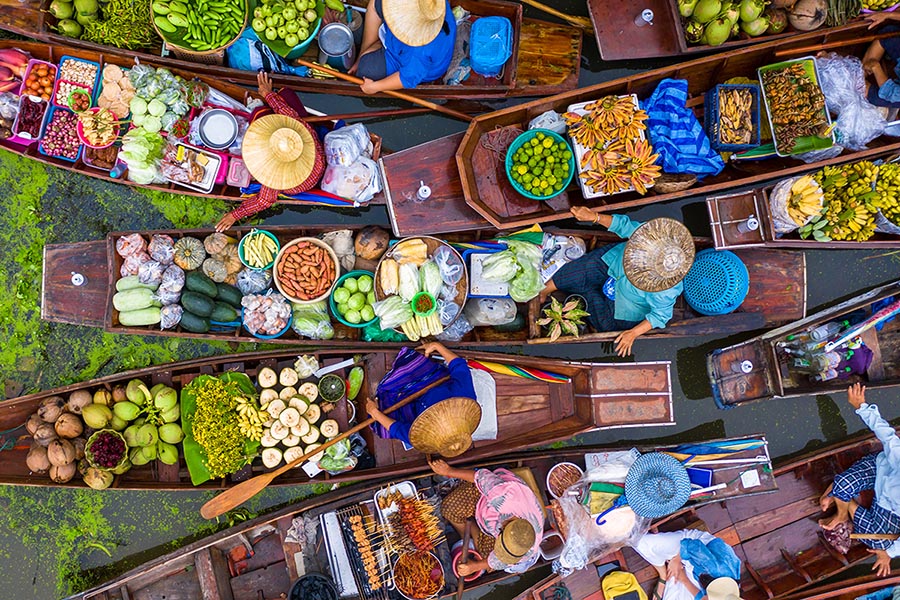 Damnoen Saduak Floating Market
