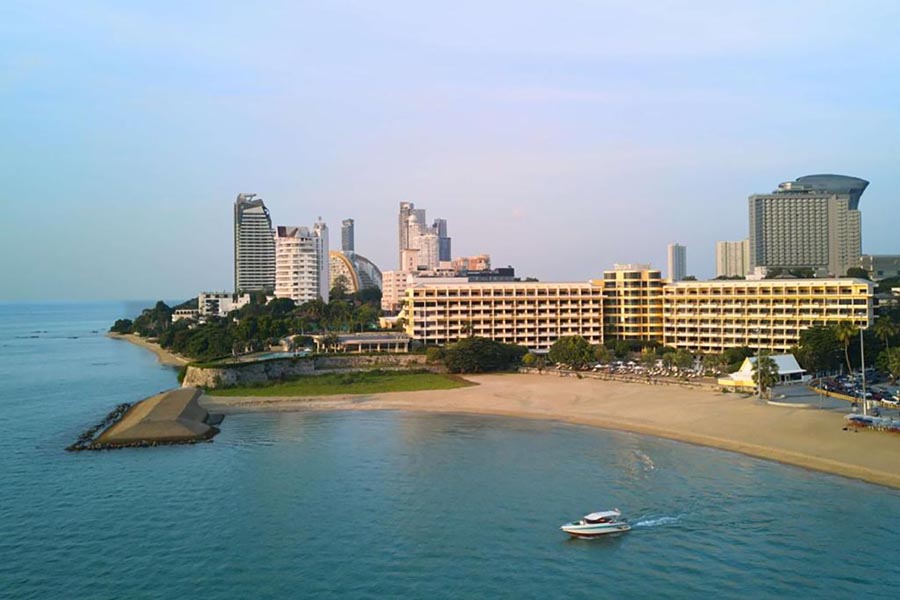 Dusit Thani Hotel