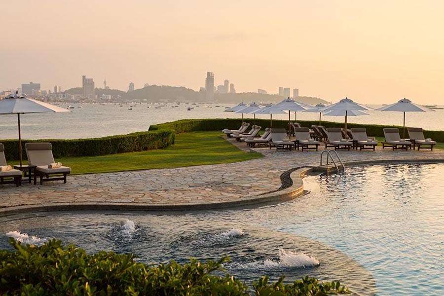 Dusit Thani Hotel