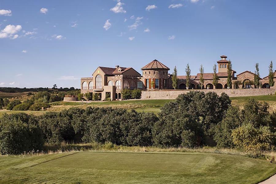 Flying Horse Resort & Club