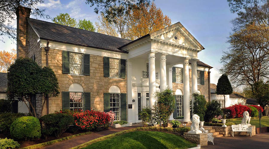 Elvis' Graceland Experience with Airplanes