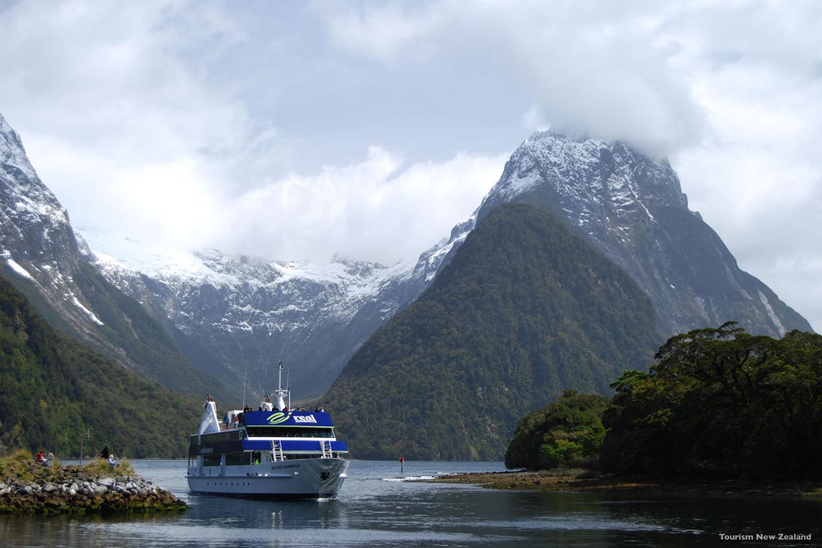 Milford Sound Day Tour
