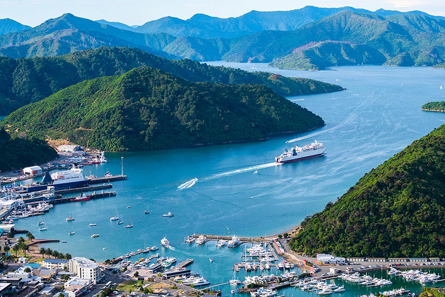 Interislander Ferry Wellington - Picton
