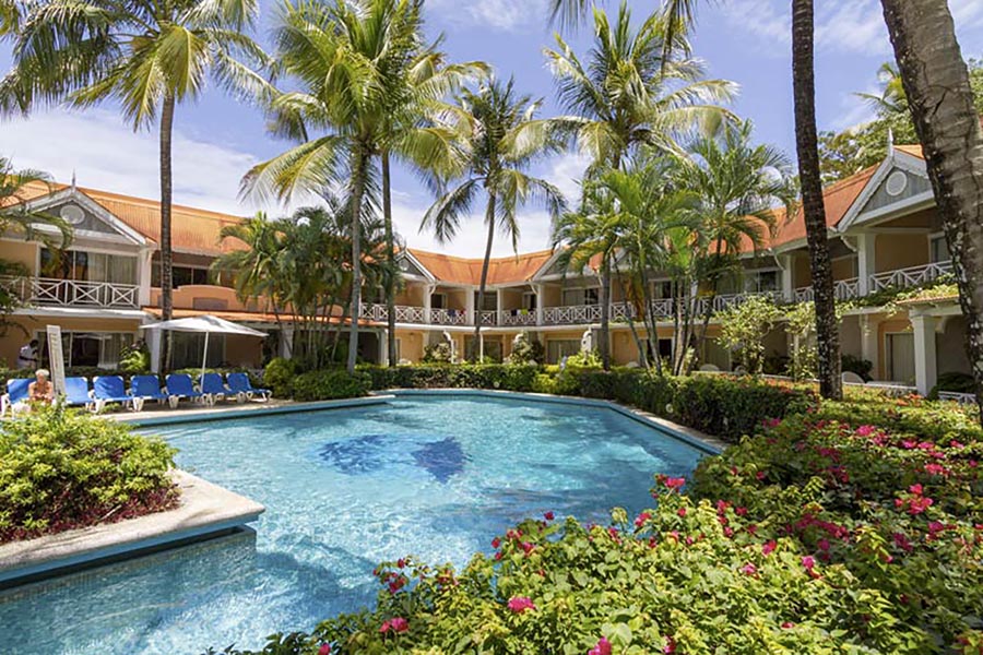 Coco Reef Resort & Spa