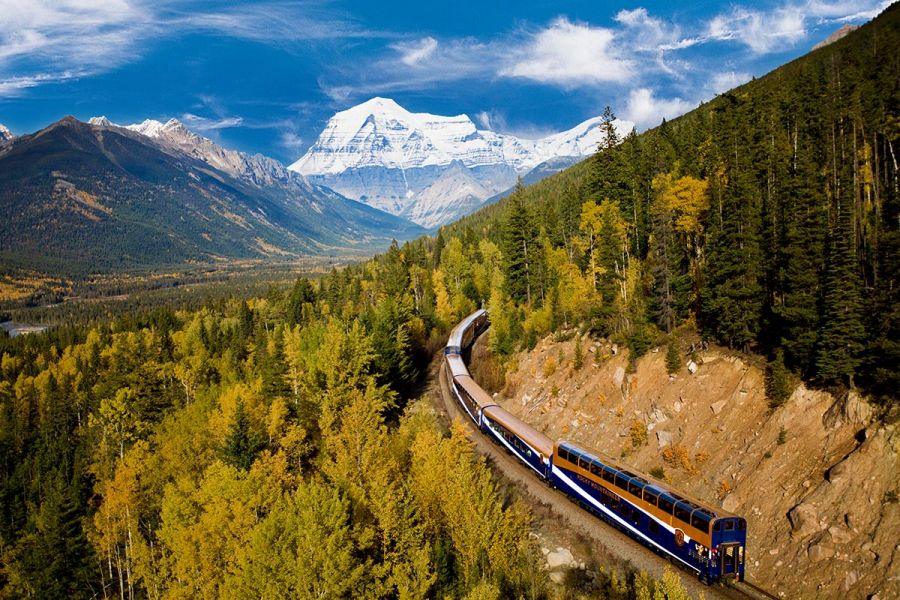 Rocky Mountaineer from Vancouver to Jasper