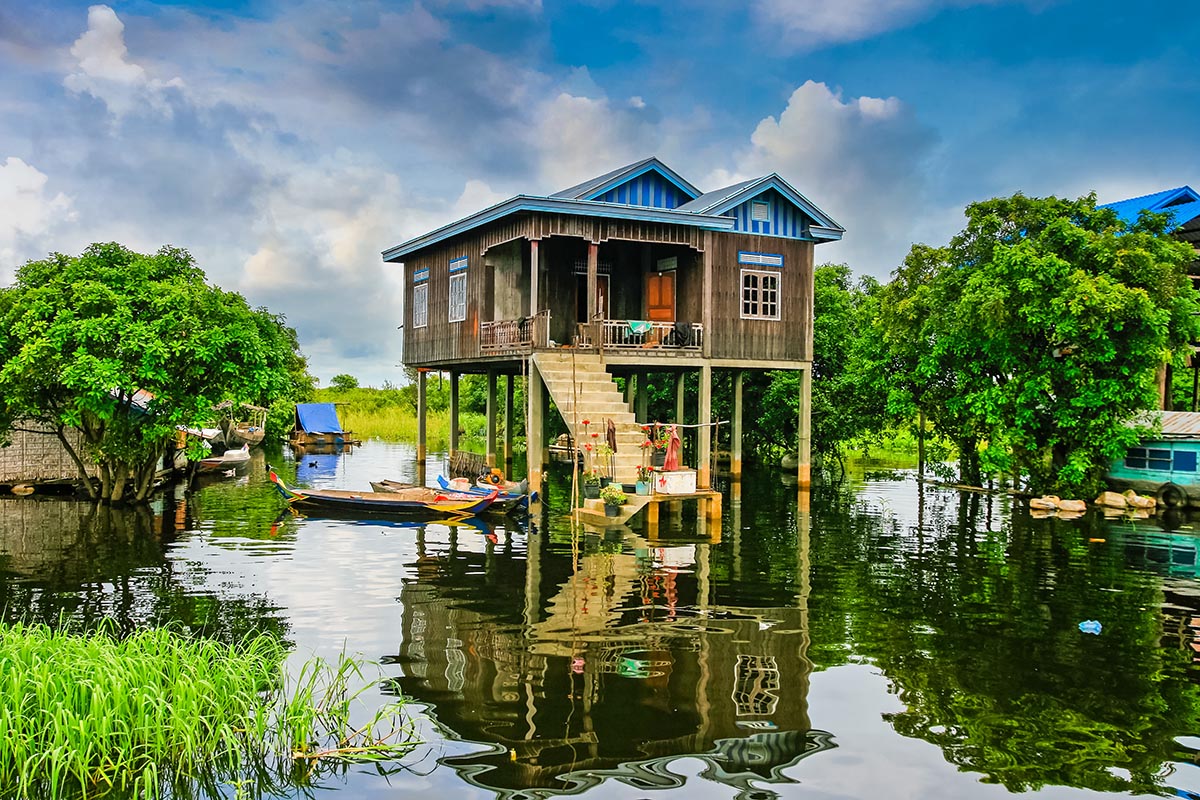 Sunset Tour of Tonlé Sap Floating Village
