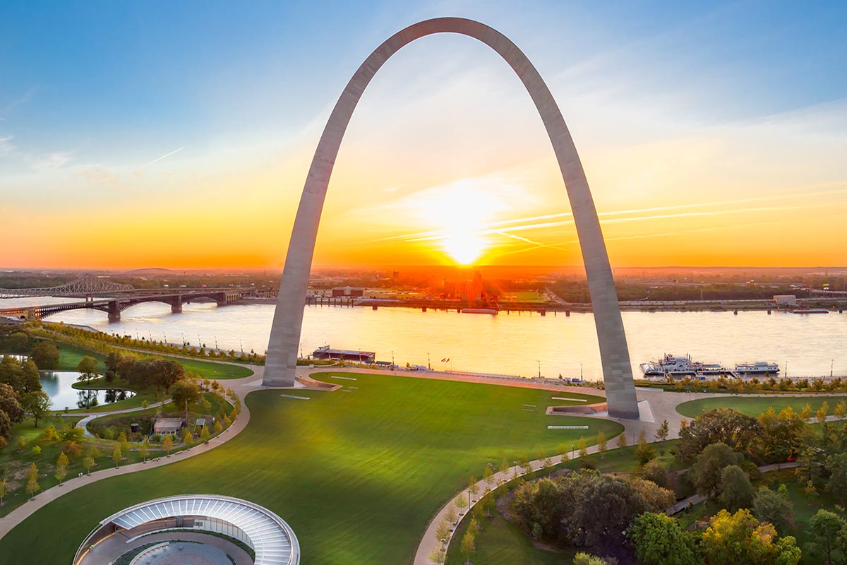 St Louis Walking Tour & Gateway Arch